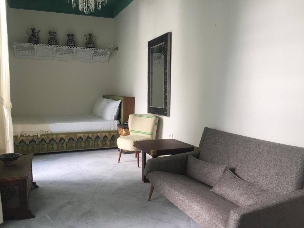 Dar Ben Gacem Kahia Bed and Breakfast Τύνιδα Δωμάτιο φωτογραφία